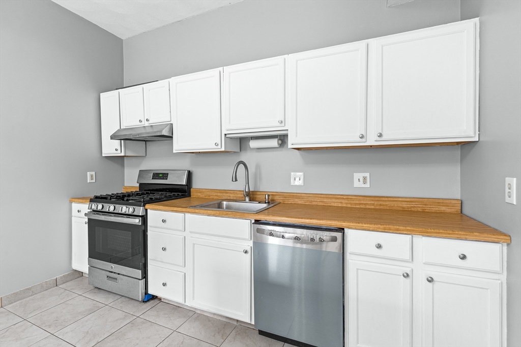 37 Munroe St, Somerville