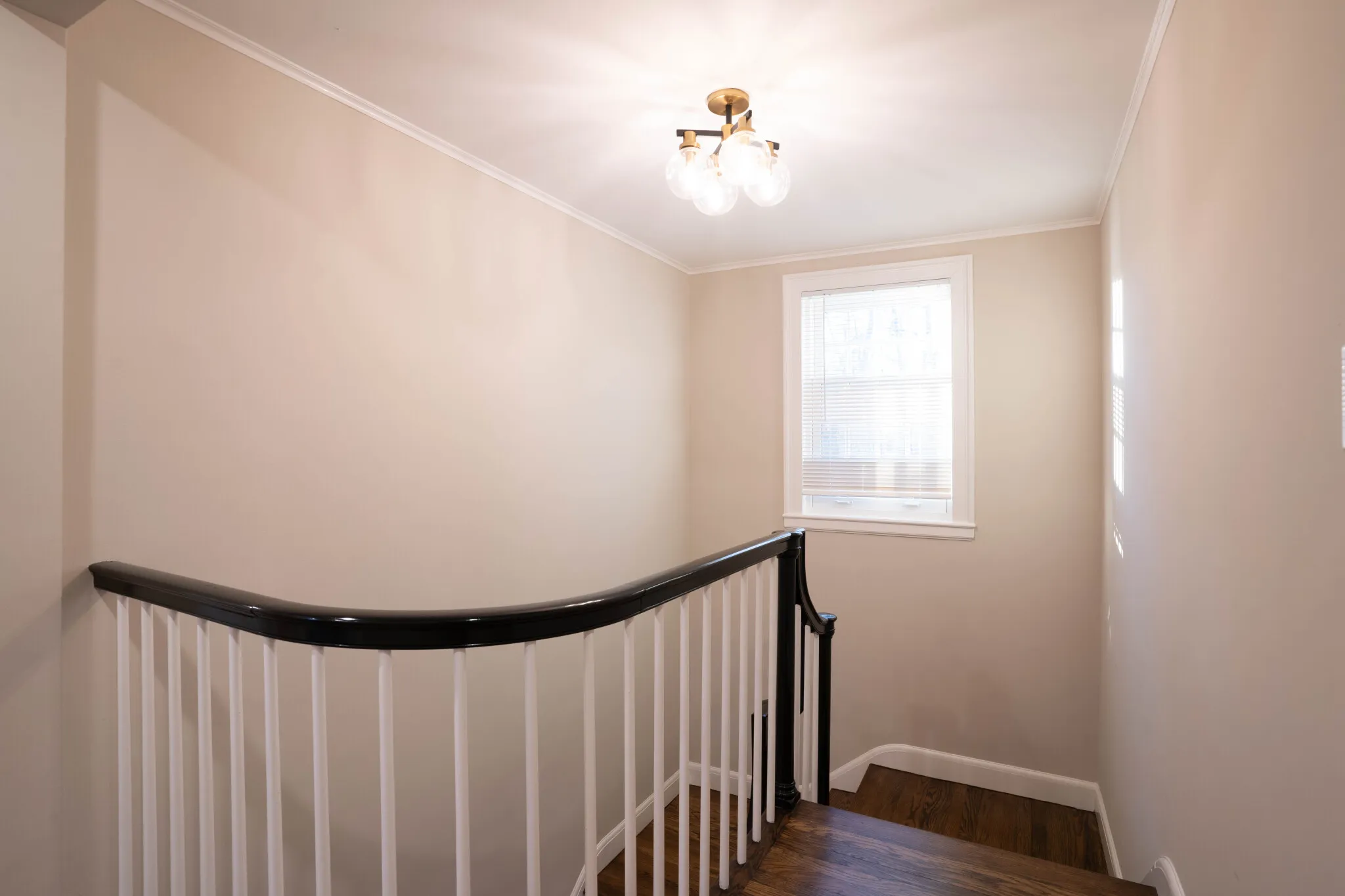 40 Puddingstone Ln, Oak Hill