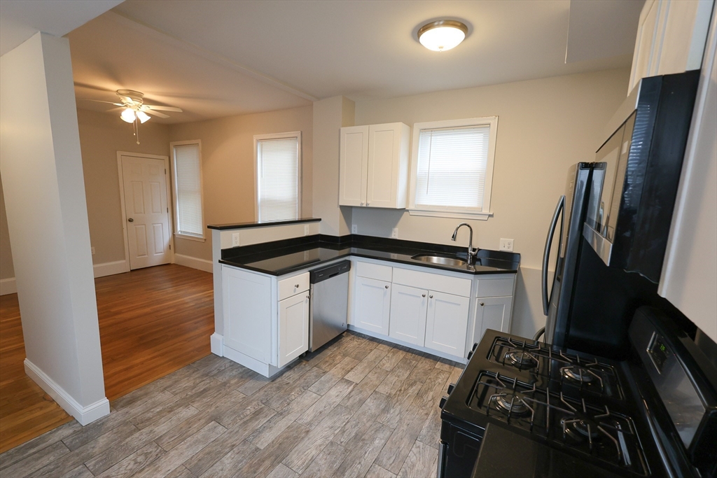 36 Winthrop St, Everett