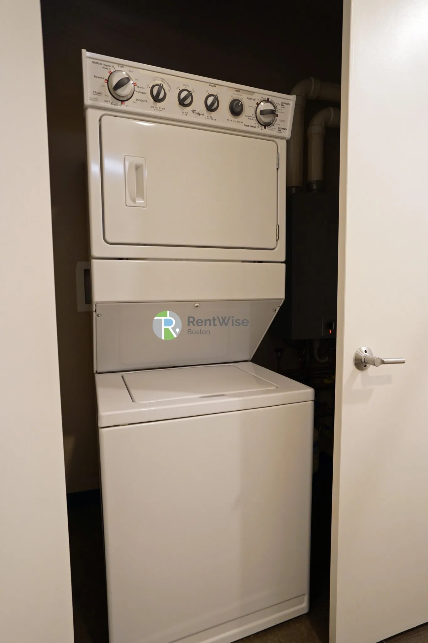 625 Mcgrath Highway, East Somerville