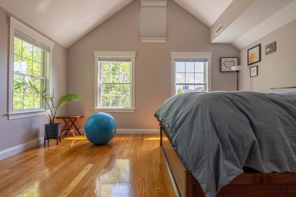 66 Thorndike, East Cambridge