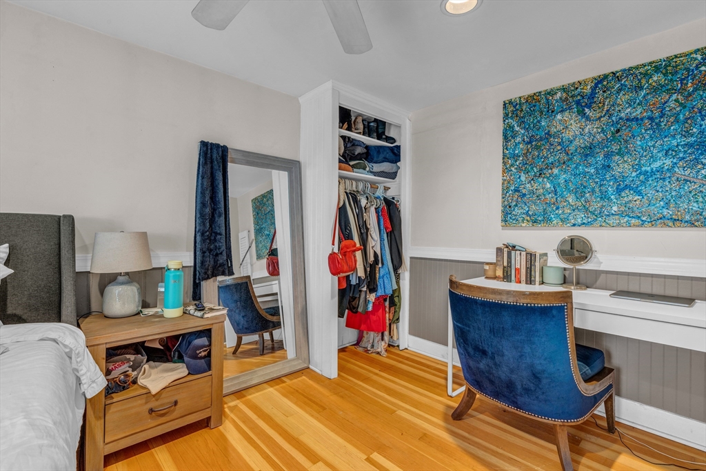 210 W 8th, South Boston