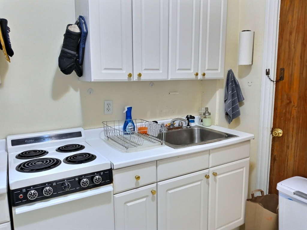 1382 Beacon, Coolidge Corner