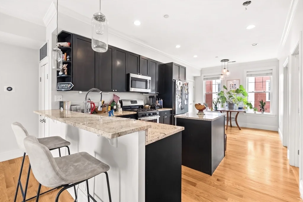 180 Gold St, South Boston