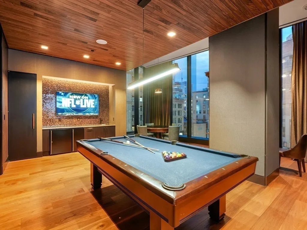 1 Franklin St, Midtown