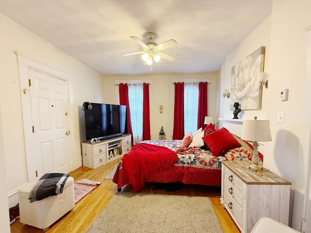 73 Divison St, Chelsea