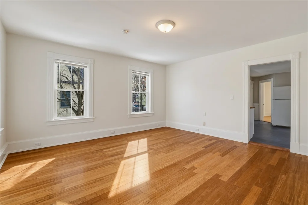 105 Nonotuck St, Holyoke