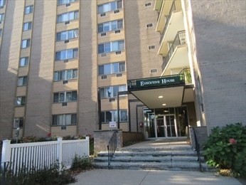 1025 Hancock, Quincy