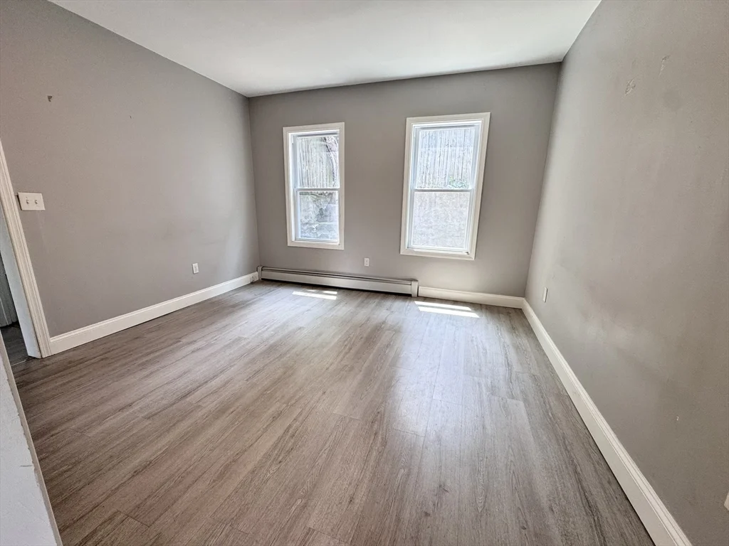 286 Kimball St, Fitchburg