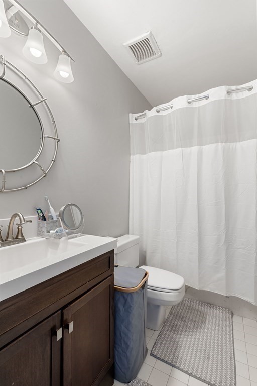 100 Marina Dr, Quincy