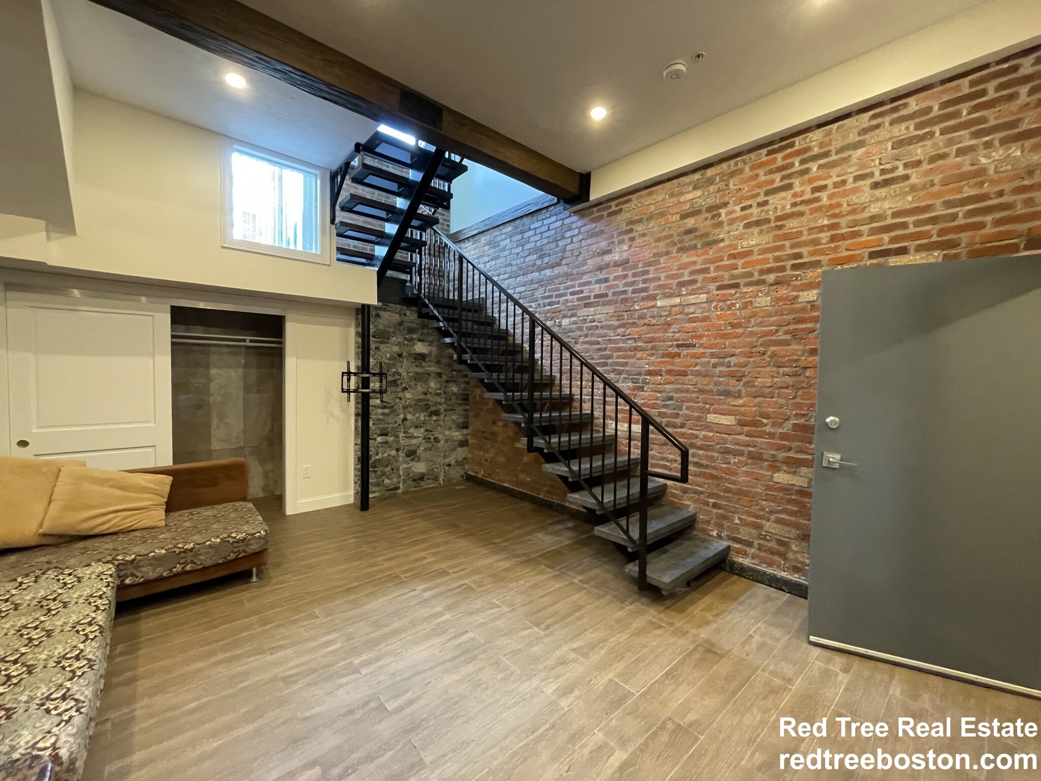 1028 Commonwealth Ave, Boston