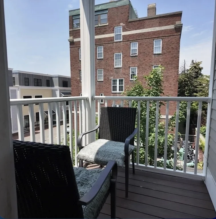 7 Loring St, South Boston