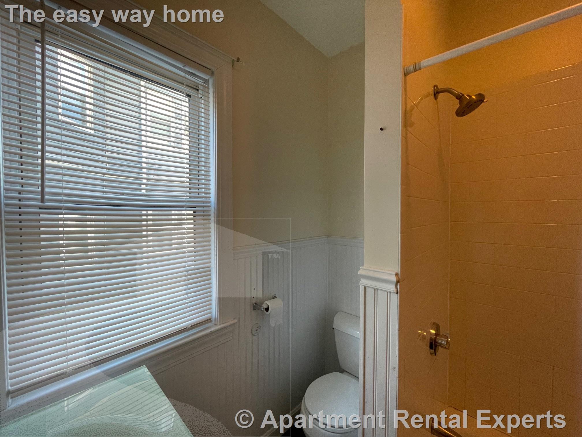 68 Kenmere Rd, Medford Square