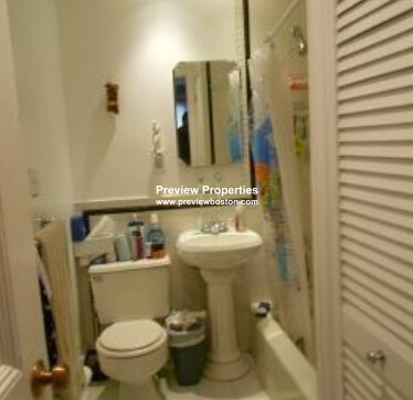 869 Beacon St, Fenway