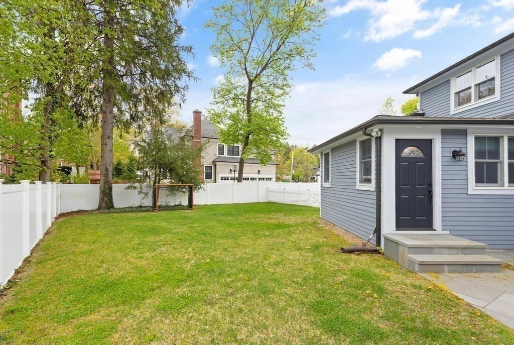 150 Country Club Rd, Oak Hill