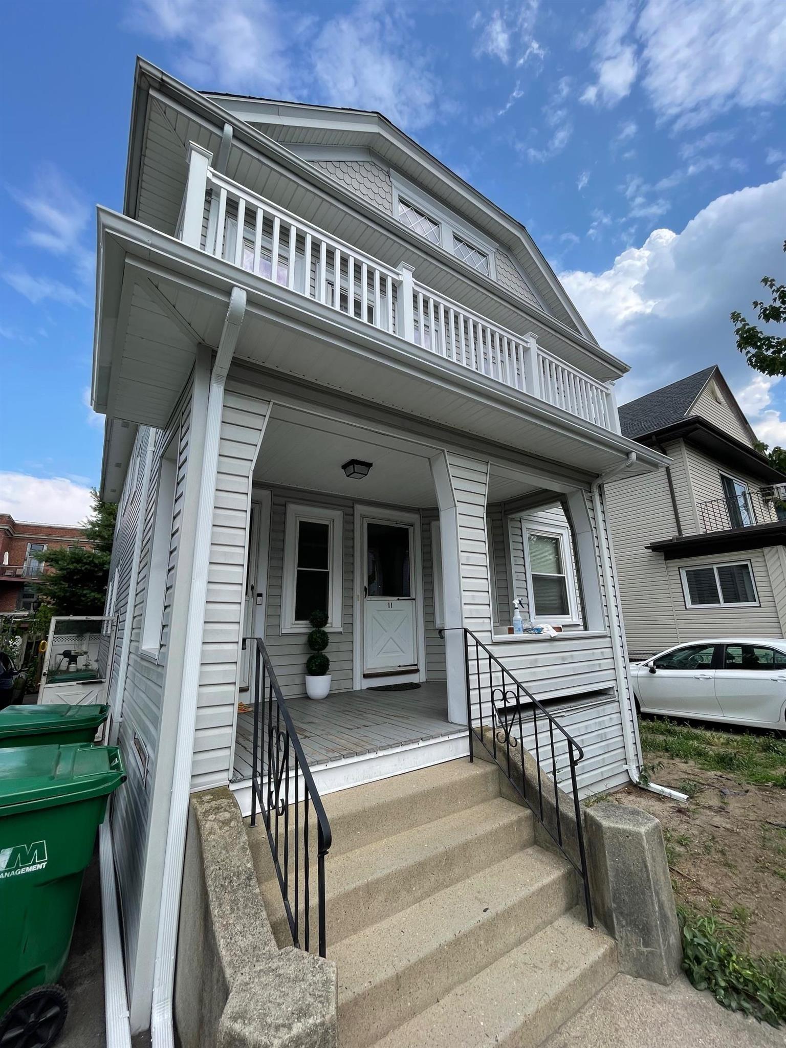 11 Benton Rd, South Medford