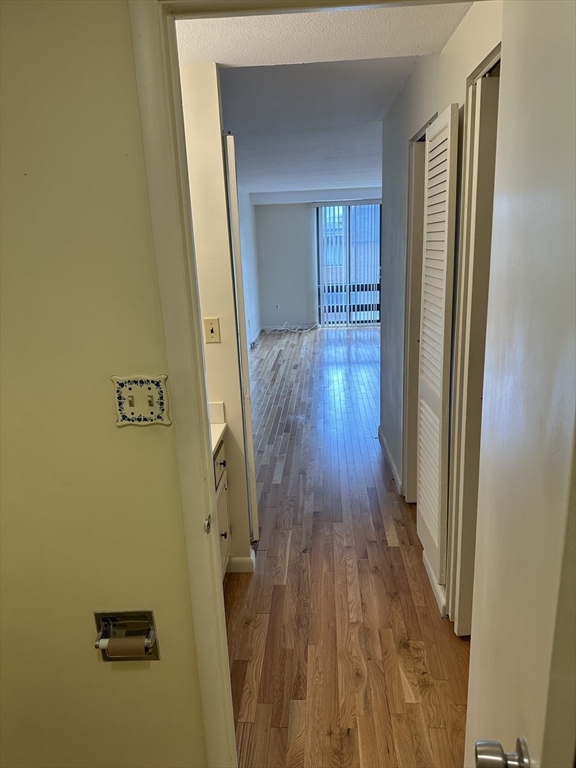 402 Paradise Rd, Swampscott