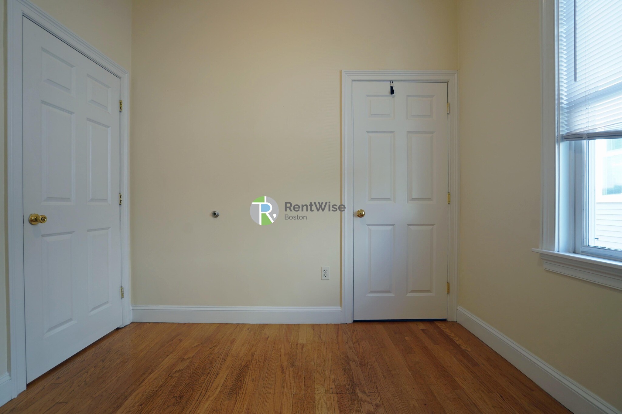 9 Gardner Ter, Allston