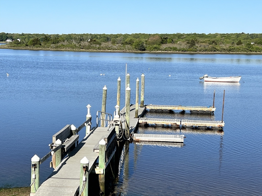 162 R Pettey Ln, South Westport