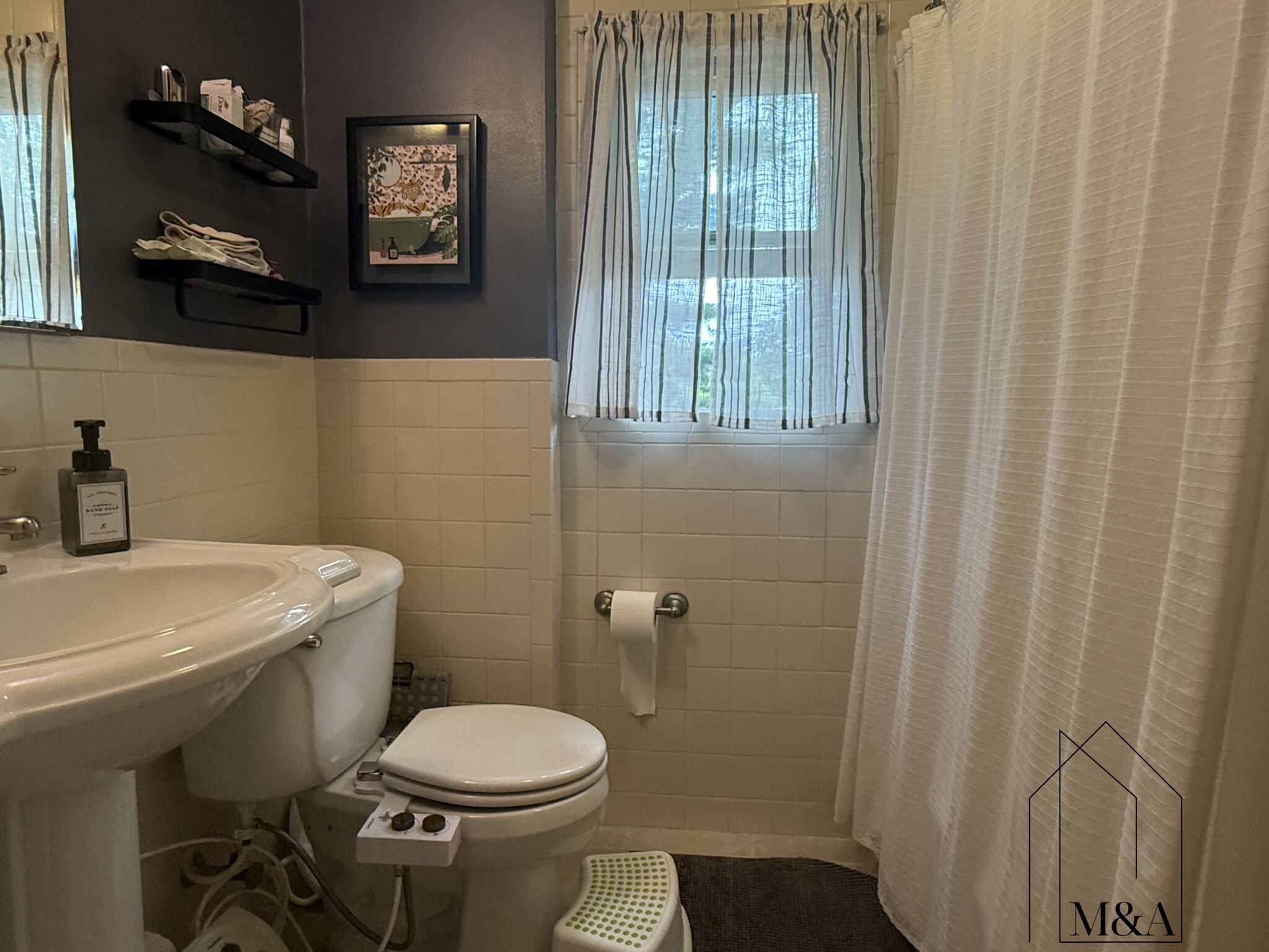 47 Maplewood Ave, Thompsonville