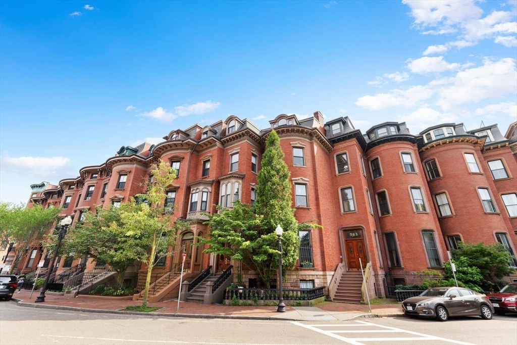 565 Massachusetts Ave, South End