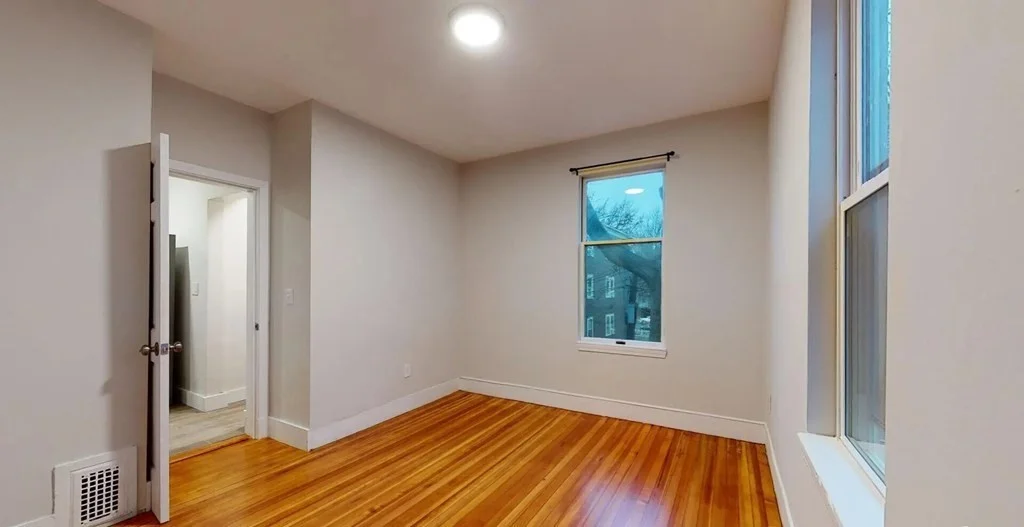 33 Edison Green, Dorchester