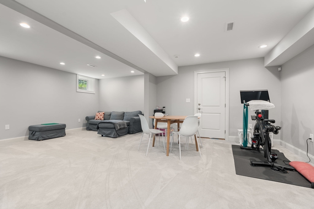 78 Waban Park, Newton Corner