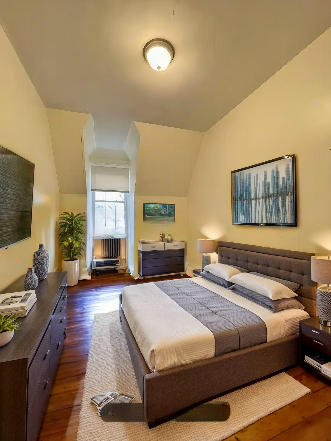 186 Naples Rd, Brookline
