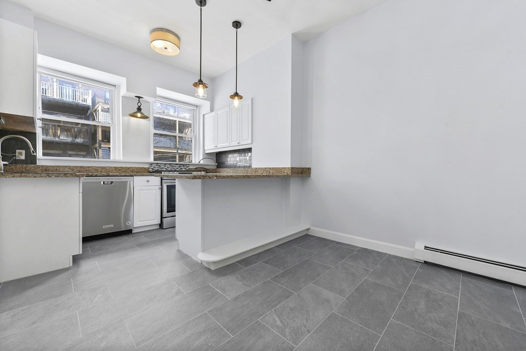 124 Saint Marys St, Fenway