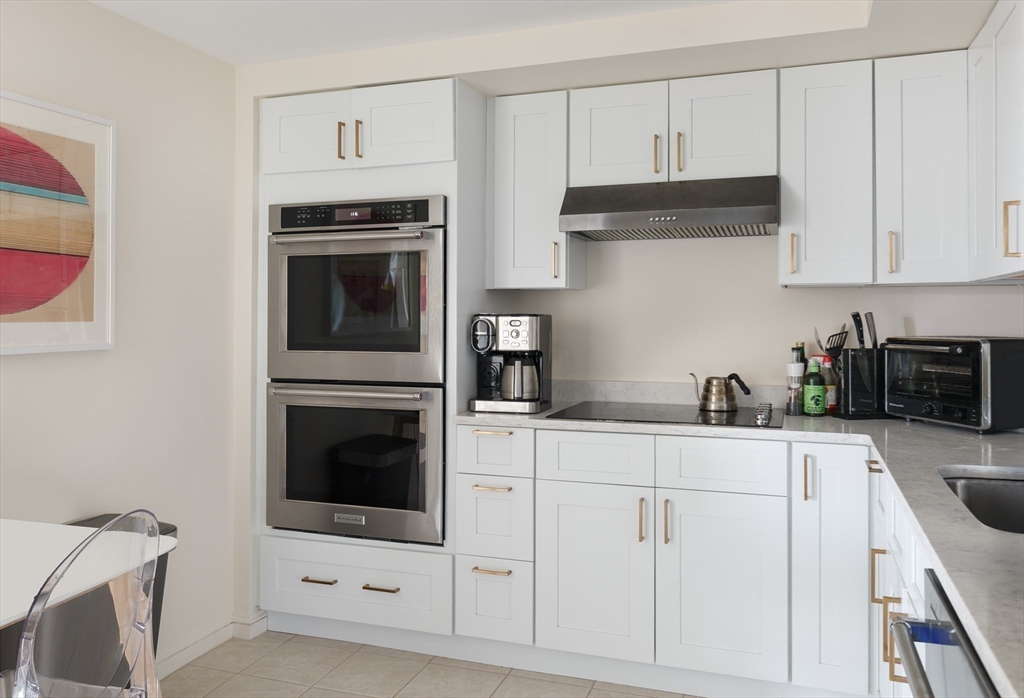 2 Commonwealth Ave, Back Bay