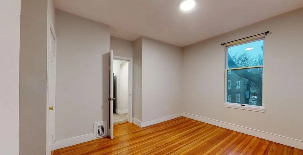 33 Edison Green, Dorchester