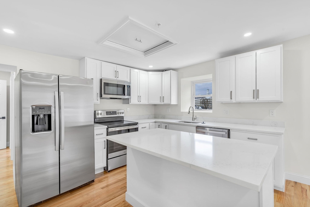 23 Pleasant St, Fitchburg