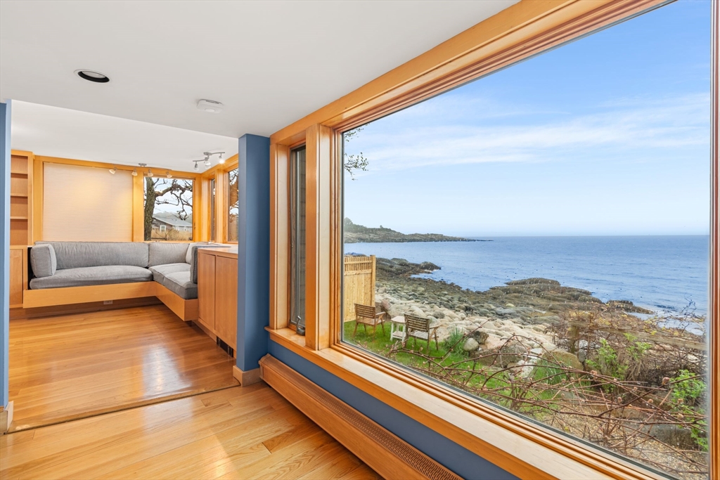 331 Granite St, Folly Cove