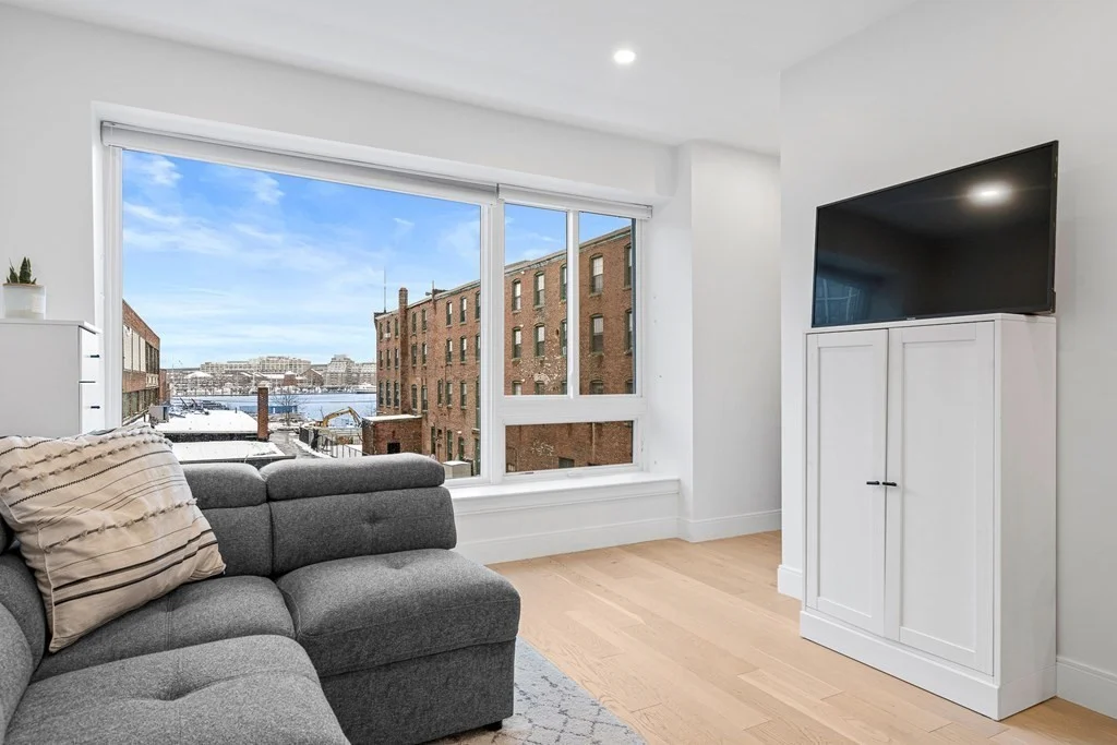 71 Border St, East Boston