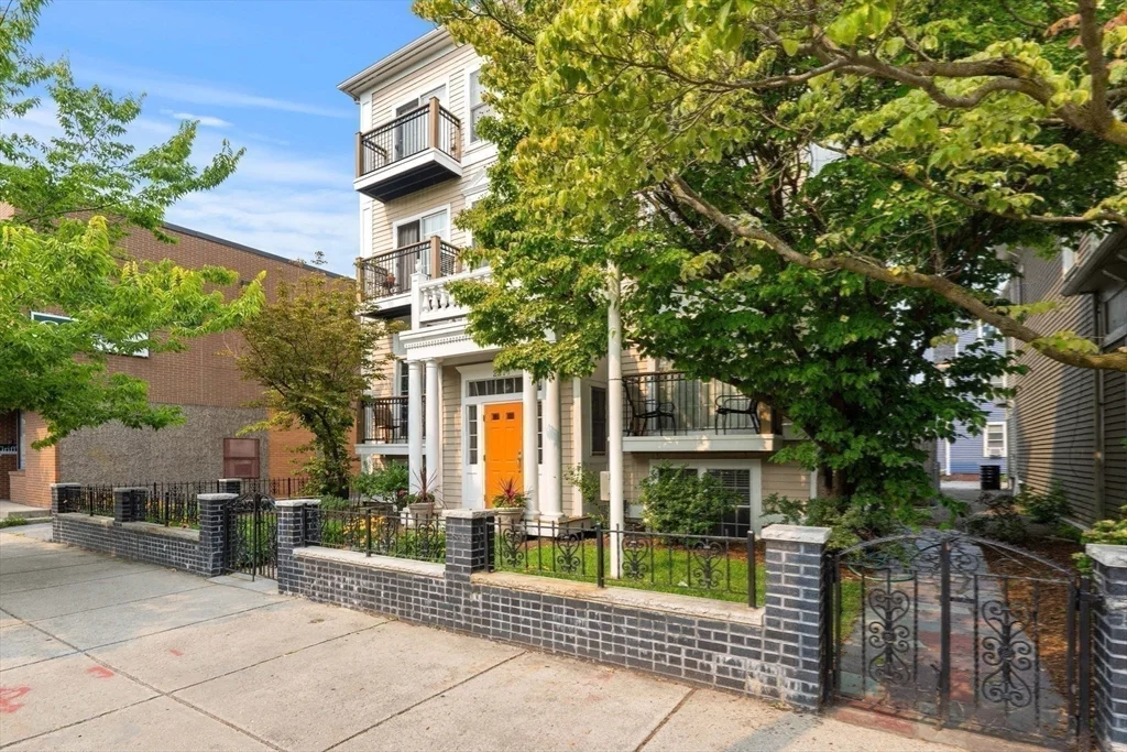 2277 Massachussetts Ave, Porter Square