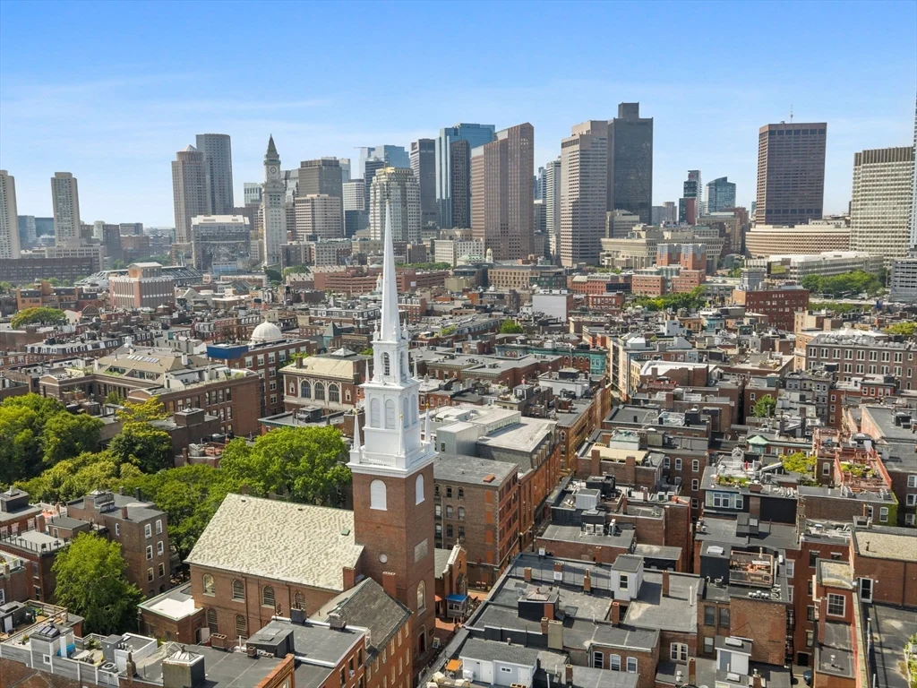 176 Salem St, North End