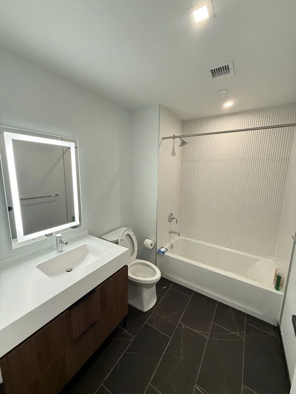 1515 Commonwealth Ave, Brighton