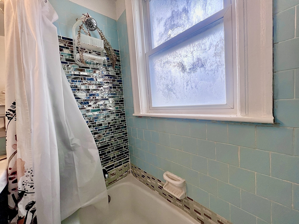 33 Oakland Rd, High Street Hill