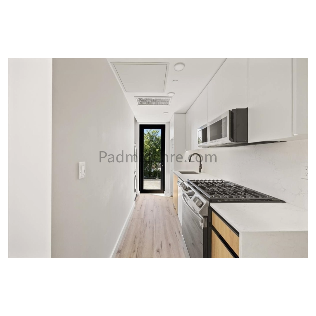 141 N St, South Boston