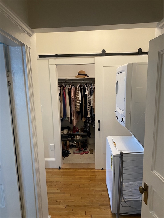 21 Thorndike, Beverly