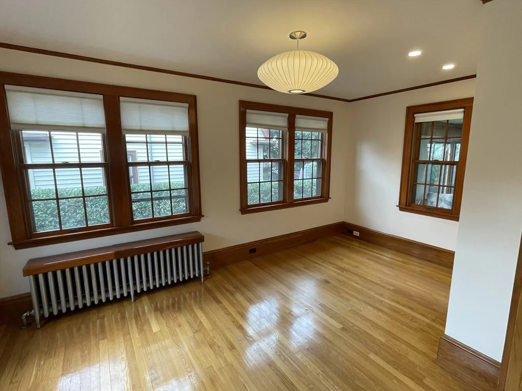 23 Richardson Rd, Belmont