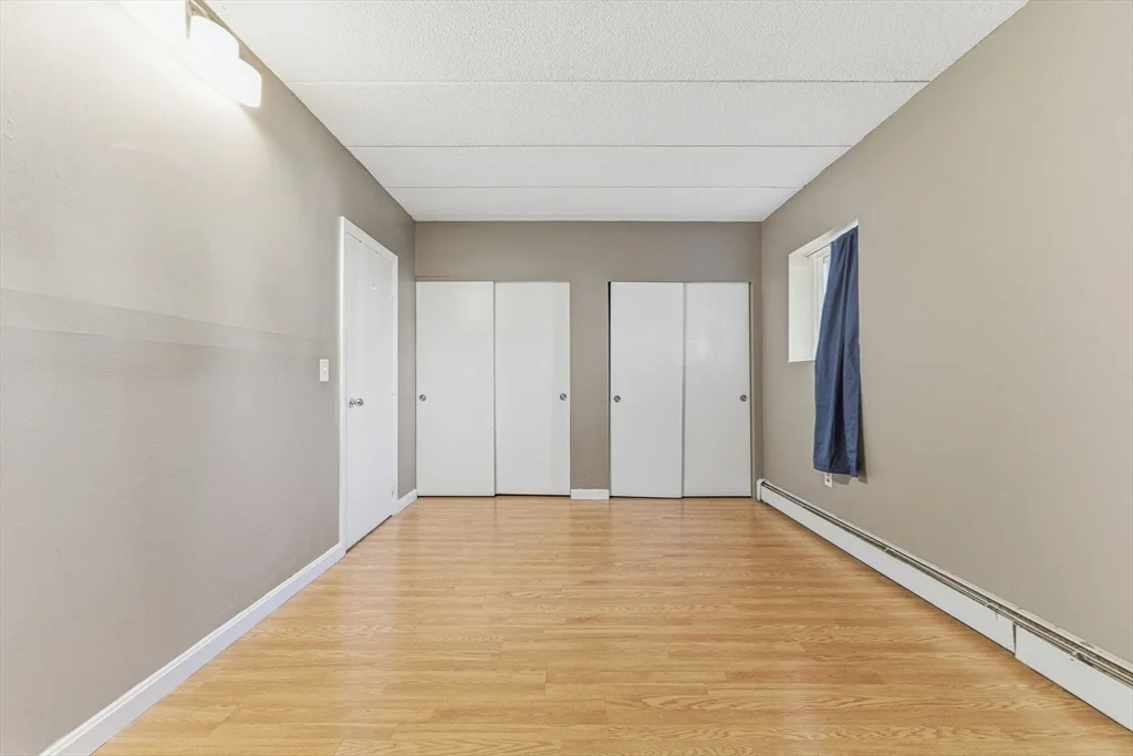 1011 Main St, Woburn