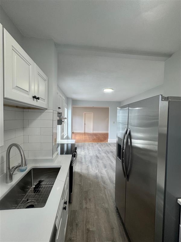 325 Highland Ave, Powder House Square