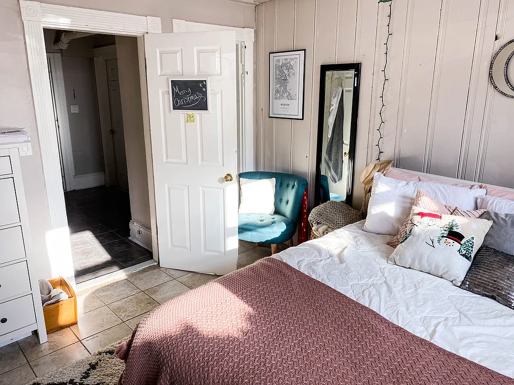 1056 Commonwealth Ave, Brighton
