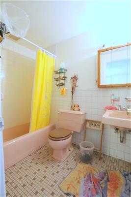 128 Pine St, The Port