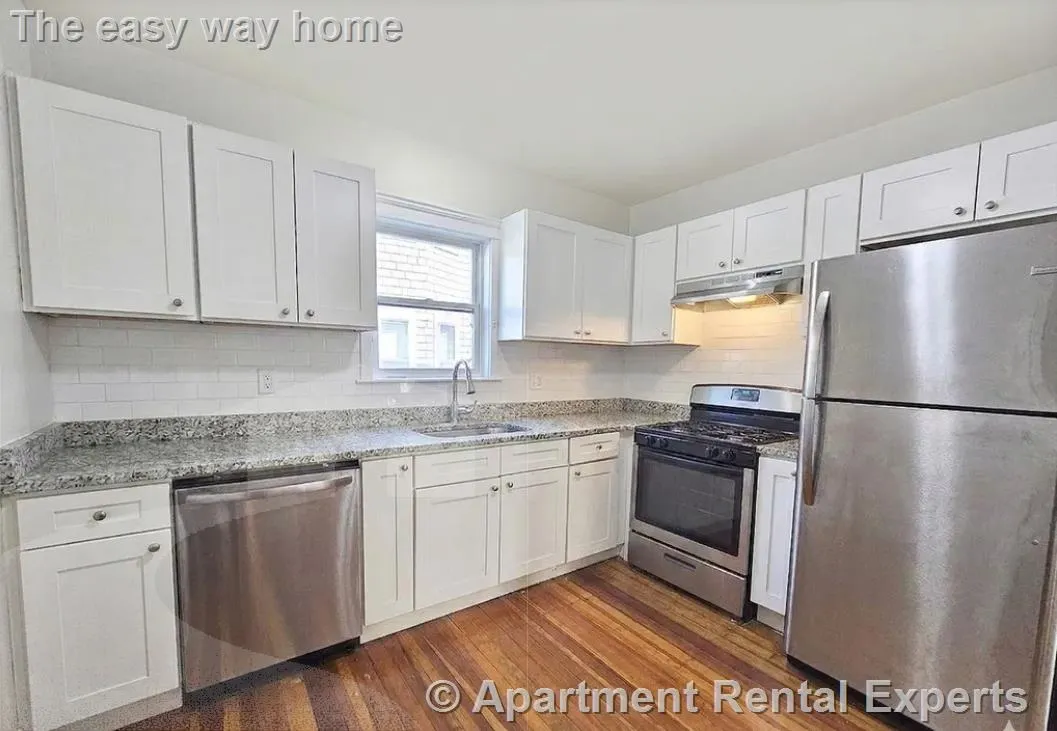 91 Frederick Ave, Tufts