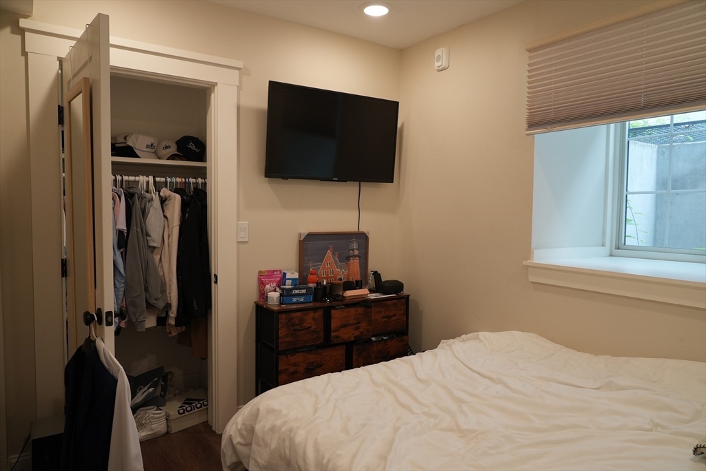 701 E 2nd St, South Boston