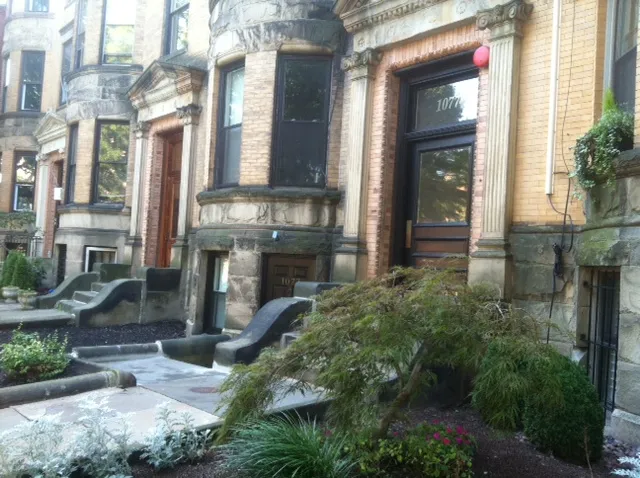 1077 Beacon St, Longwood