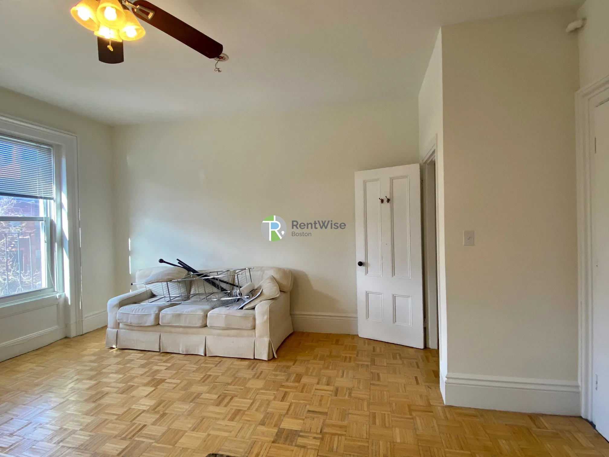 90 Charles St, Beacon Hill