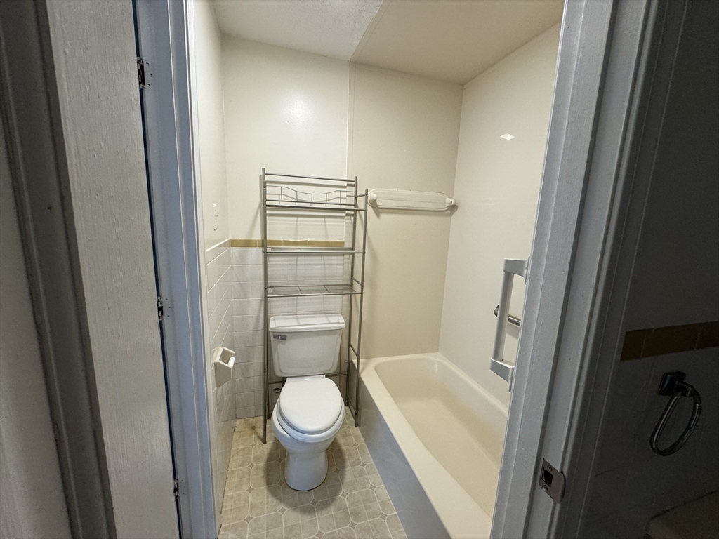 31 Constitution Way, Methuen